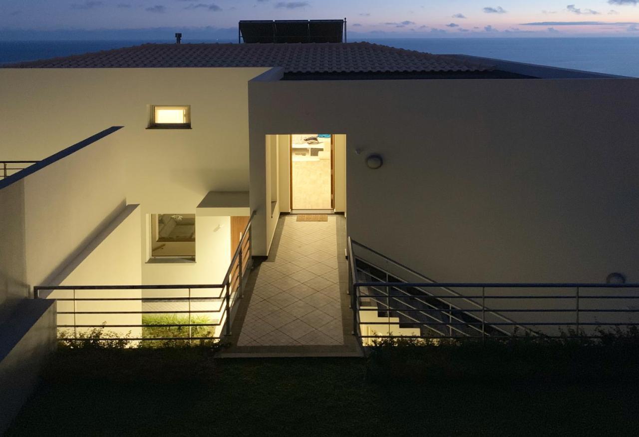 Holiday Apartment Ocean View Рибейра-Брава Экстерьер фото